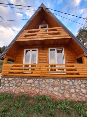 Vikendica Planinski pogled Pale Macar